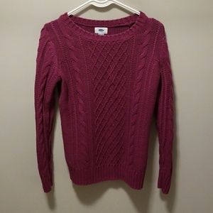 Old Navy size small cable knit sweater